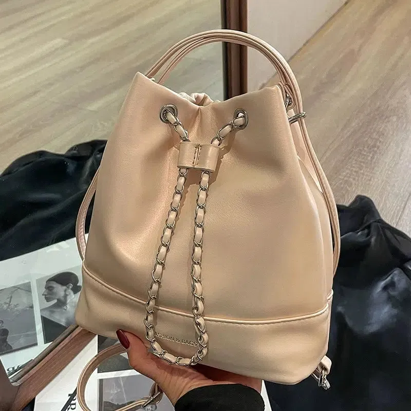 Chain Drawstring Shoulder Bag