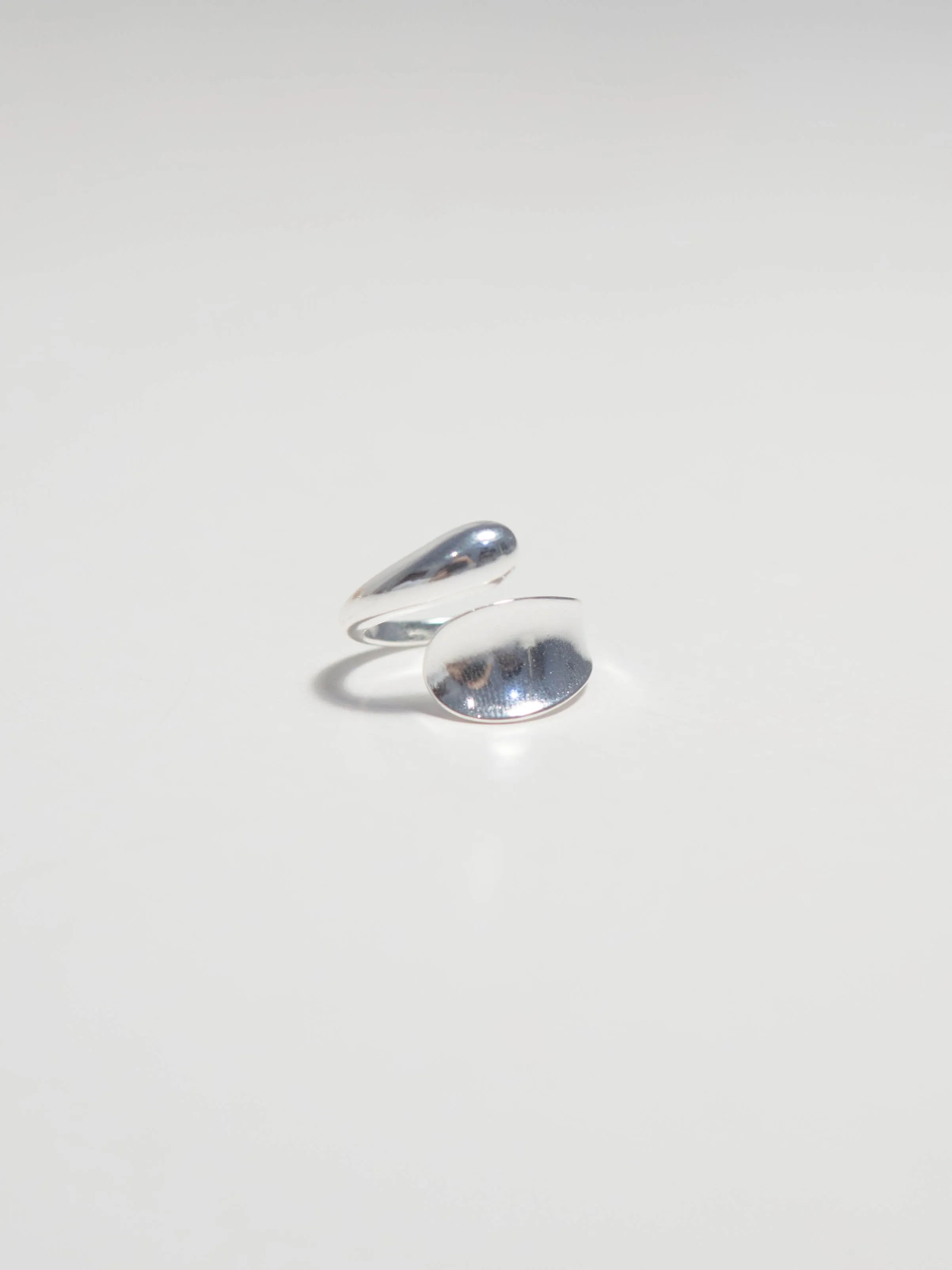 Glossy Minimalist Irregular Ring