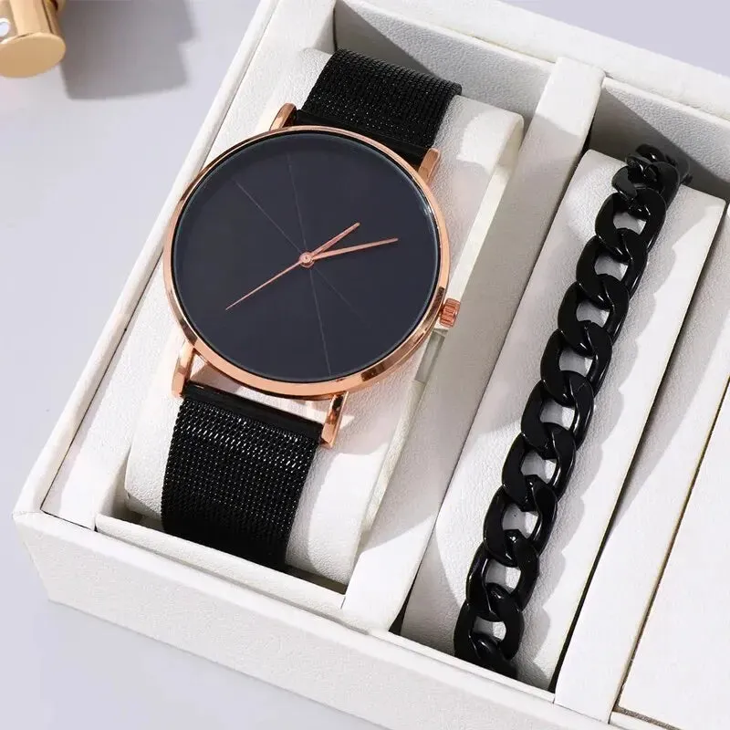 Minimalist Mesh: Quartz Watch
