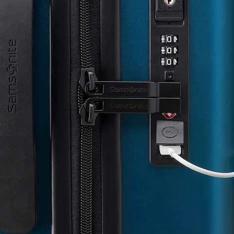 Sentinel Carry On by Samsonite: Seamlessly designed for travel convenience